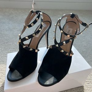 Valentino Rockstud open toe black suede heels 40
